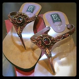 Fashionable sandals